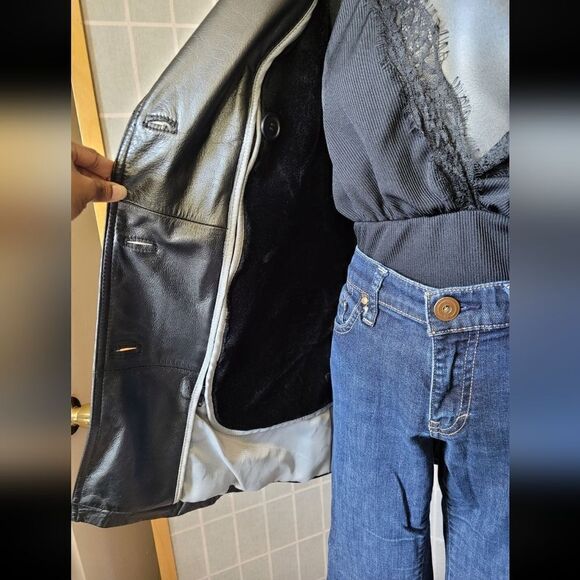 Willsons Leather  - Picture 12 of 16
